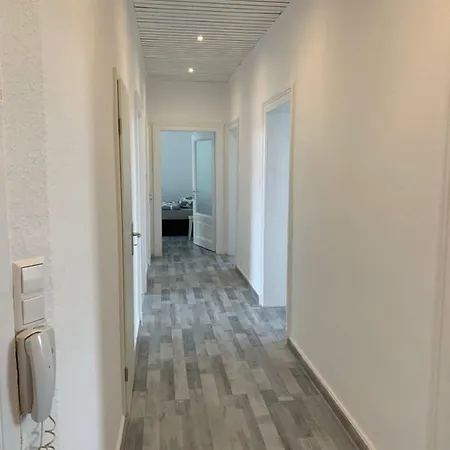 Moderne 4 Zimmer Apartment Mit Bergblick Stadtzentrum Contactless Check-In Gehrden  Exterior photo
