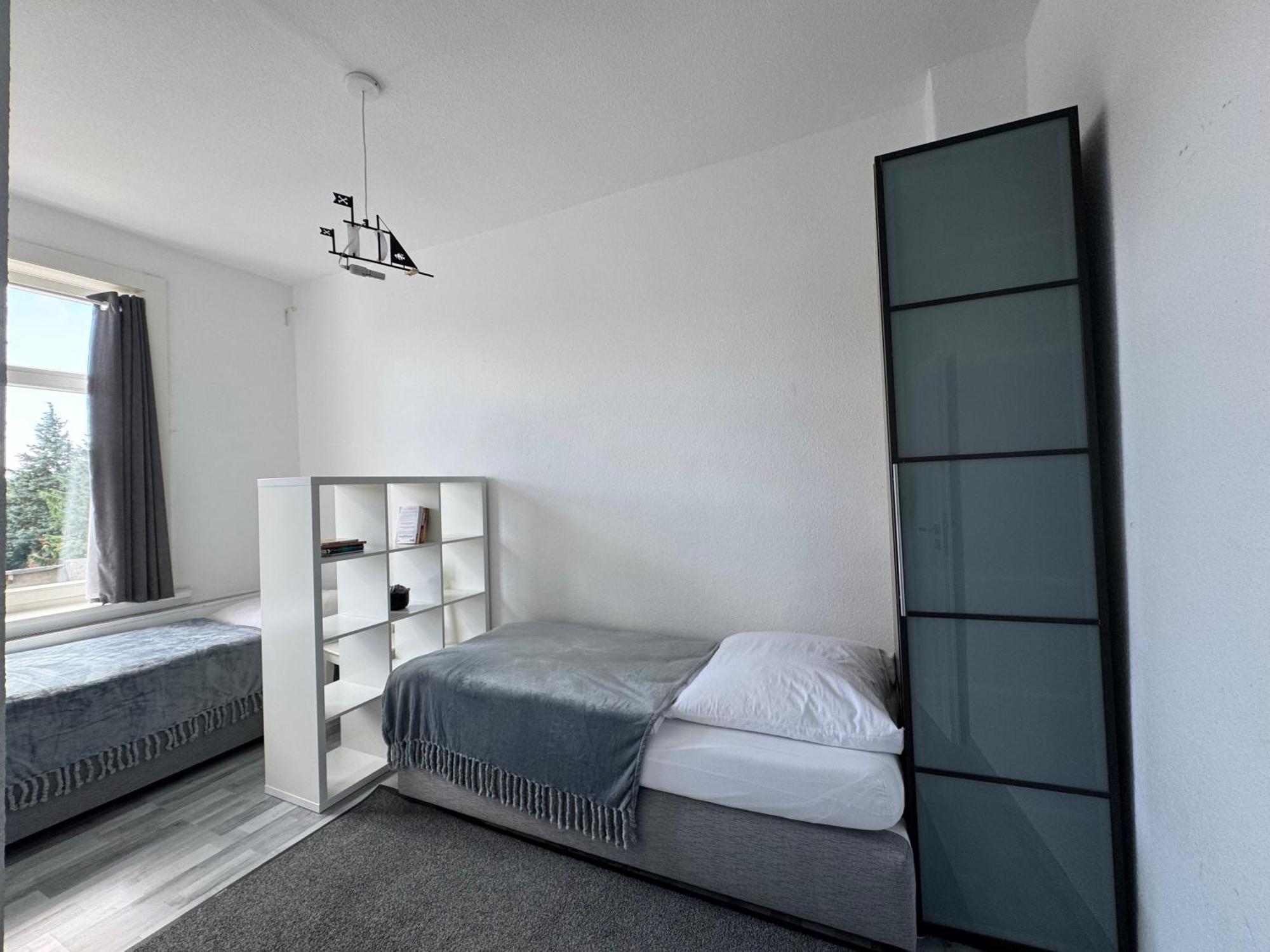 Moderne 4 Mit Bergblick Stadtzentrum Contactless Check-in Apartment *