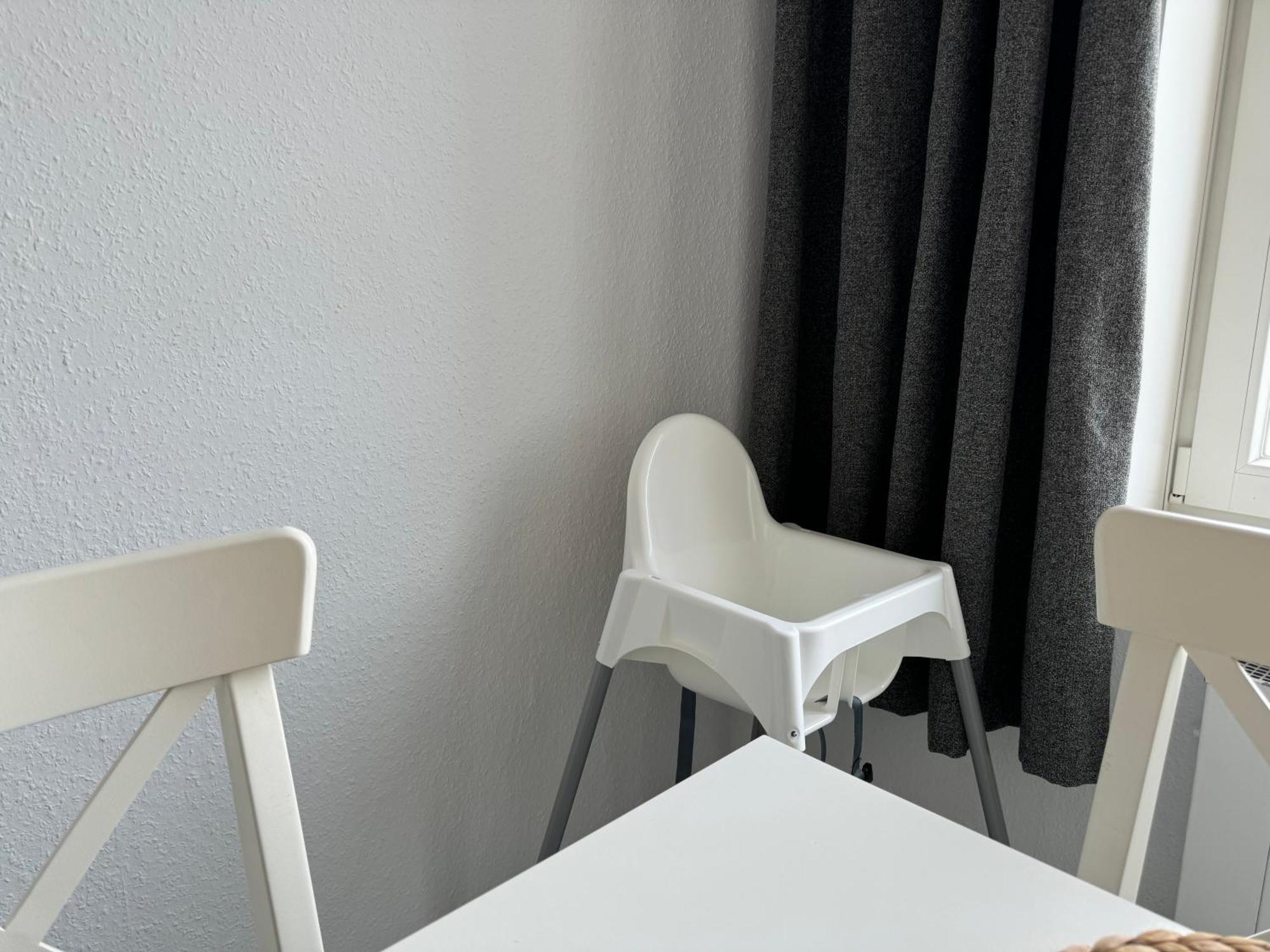Moderne 4 Mit Bergblick Stadtzentrum Contactless Check-in Apartment