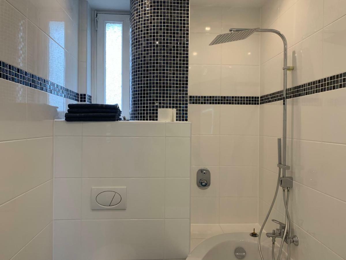 Moderne 4 Mit Bergblick Stadtzentrum Contactless Check-in Apartment *